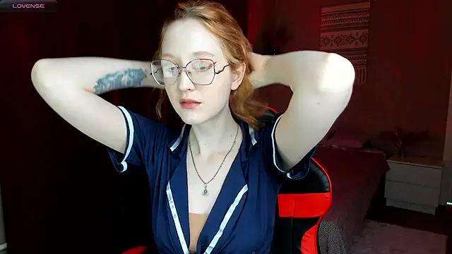 LunaTerry online show from 06/04/26, 07:58