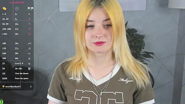 Diiana Daviis online show from 07/14/26, 01:52