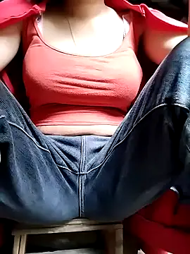 Snapshot of Maria-aa chatting on 05/08/26, 12:49 Maria-aa online show from 05/08/26, 12:49