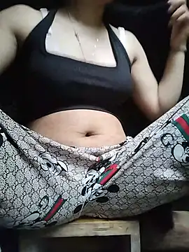 Snapshot of Maria-aa chatting on 06/30/26, 12:55 Maria-aa online show from 06/30/26, 12:55