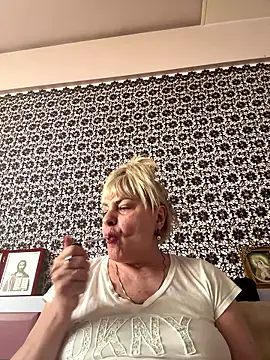 Snapshot of AnastasiaGrey777 chatting on 06/05/26, 06:52 AnastasiaGrey777 online show from 06/05/26, 06:52