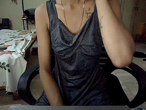 Snapshot of Sexyrossy7 chatting on 05/26/26, 06:04 Sexyrossy7 online show from 05/26/26, 06:04