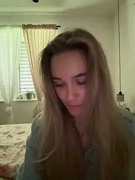 LillyStarr online show from 06/10/26, 11:09