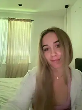 LillyStarr online show from 06/24/26, 11:20