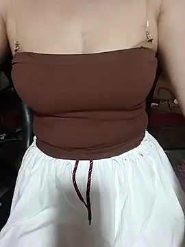 Snapshot of Mirale-777 chatting on 06/05/26, 08:42 Mirale-777 online show from 06/05/26, 08:42