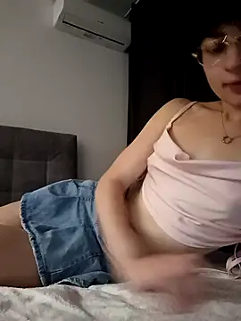 zyranoct online show from 07/25/26, 01:04