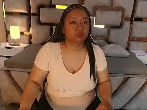 Snapshot of Rachell_Carter chatting on 05/17/26, 03:59 Rachell Carter online show from 05/17/26, 03:59