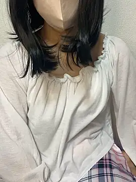 Snapshot of aya_chan00 chatting on 06/12/26, 02:05 aya chan00 online show from 06/12/26, 02:05