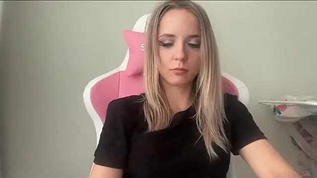 SisiBunny online show from 06/11/26, 04:38