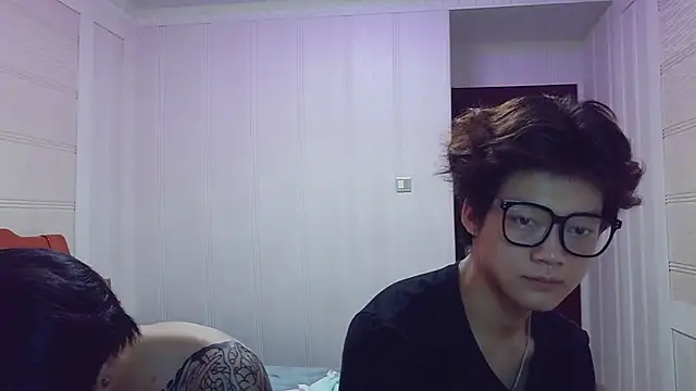 Snapshot of XJ-XIAOXIAO chatting on 06/01/26, 01:57 XJ-XIAOXIAO online show from 06/01/26, 01:57