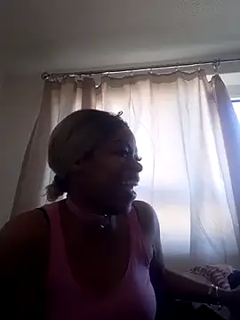 Snapshot of MissVegas chatting on 05/24/26, 05:18 MissVegas online show from 05/24/26, 05:18
