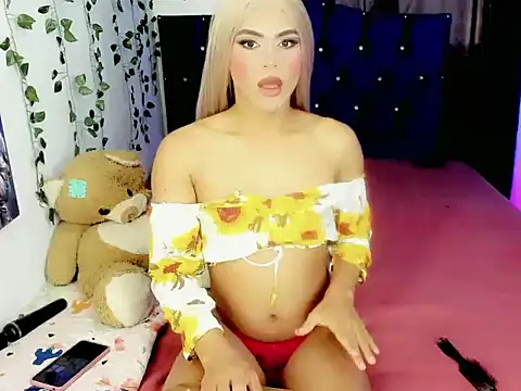 MalloryAlvarez online show from 06/15/26, 06:54