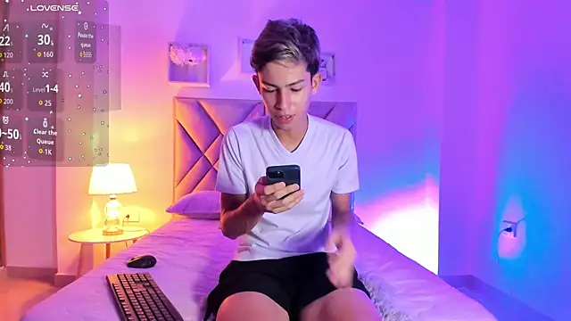 Baby noahtt online show from 06/26/26, 01:48