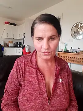 Snapshot of Velvet-Milf chatting on 06/16/26, 03:58 Velvet-Milf online show from 06/16/26, 03:58