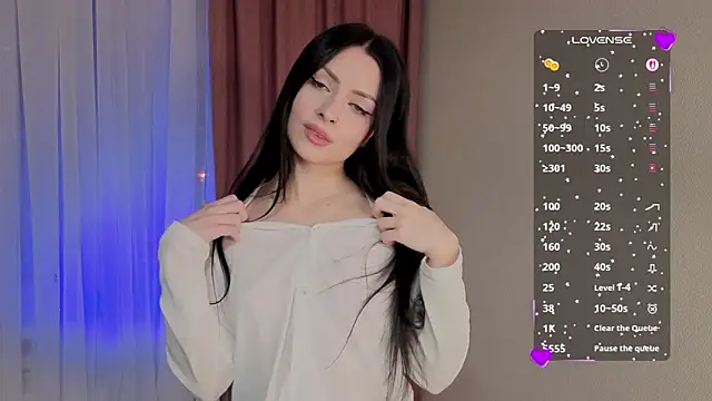Snapshot of selena_riott chatting on 05/24/26, 12:59 selena riott online show from 05/24/26, 12:59