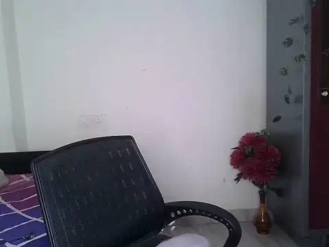 Snapshot of SASSY__BABY_ chatting on 05/15/26, 05:58 SASSY BABY online show from 05/15/26, 05:58