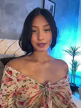 yazmin rouse  online show from 07/23/26, 03:37