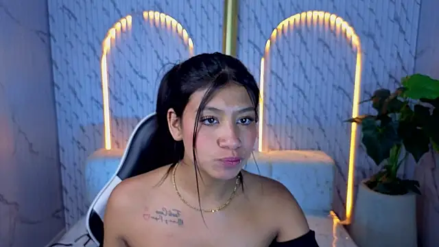 Snapshot of Canela_savage_tx chatting on 05/20/26, 07:53 Canela savage tx online show from 05/20/26, 07:53