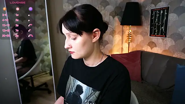 Snapshot of VelvetLily_ chatting on 05/24/26, 08:58 VelvetLily online show from 05/24/26, 08:58