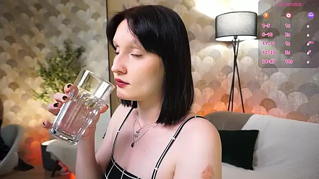 Snapshot of VelvetLily_ chatting on 06/07/26, 08:45 VelvetLily online show from 06/07/26, 08:45
