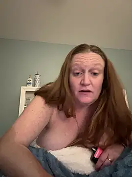 Snapshot of Kellilyn10 chatting on 05/29/26, 04:54 Kellilyn10 online show from 05/29/26, 04:54