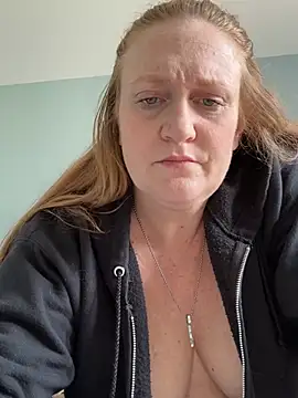 Kellilyn10 online show from 07/07/26, 05:17