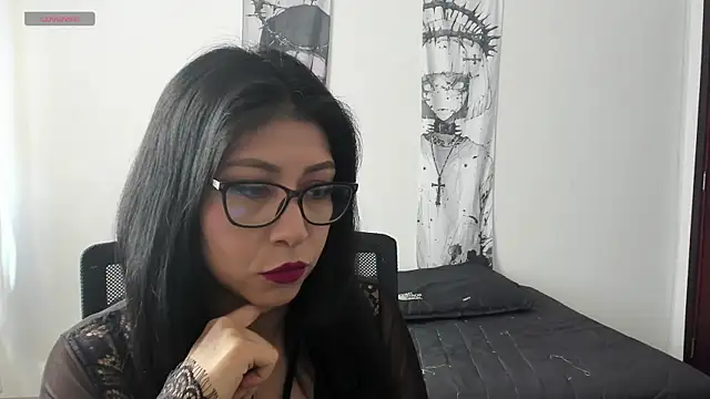 Snapshot of GoddessValentinaX chatting on 06/19/26, 08:56 GoddessValentinaX online show from 06/19/26, 08:56