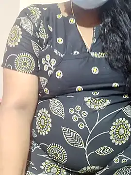 Snapshot of tamilkavitha123 chatting on 06/21/26, 03:25 tamilkavitha123 online show from 06/21/26, 03:25