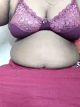 Snapshot of tamilkavitha123 chatting on 06/22/26, 04:20 tamilkavitha123 online show from 06/22/26, 04:20