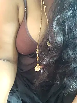 Snapshot of tamilkavitha123 chatting on 06/24/26, 06:01 tamilkavitha123 online show from 06/24/26, 06:01