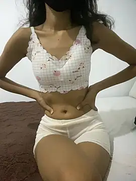 Honey be  online show from 07/28/26, 04:50