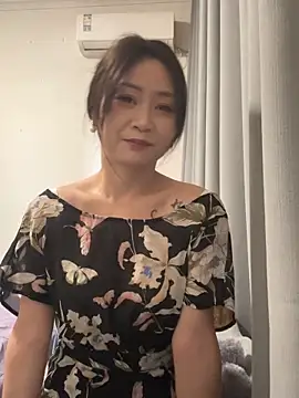 Snapshot of huihui_520 chatting on 05/11/26, 05:57 huihui 520 online show from 05/11/26, 05:57