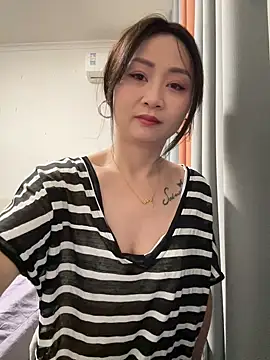 Snapshot of huihui_520 chatting on 05/16/26, 02:38 huihui 520 online show from 05/16/26, 02:38