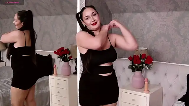 NoeliaReed online show from 06/03/26, 02:33