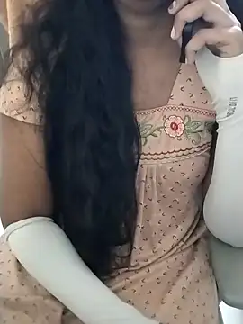 silksmitha- online show from 06/09/26, 07:53