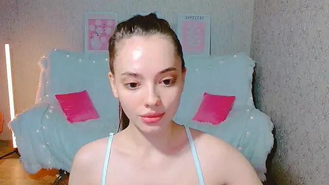 SiennaMia online show from 06/06/26, 05:39