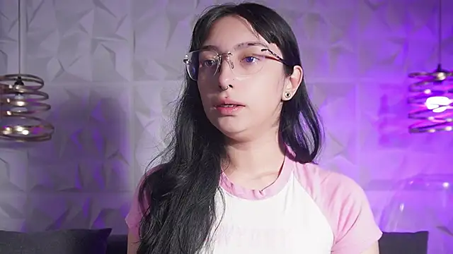Snapshot of zara_bliss chatting on 05/23/26, 11:03 zara bliss online show from 05/23/26, 11:03