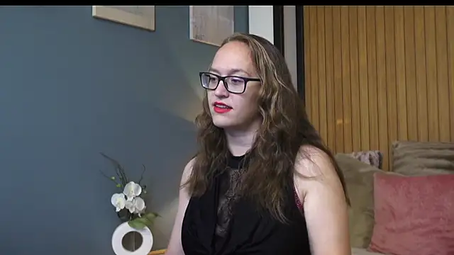 JasmineWhite online show from 06/30/26, 04:46