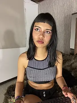 AntonellaCooper Pink online show from 05/23/26, 08:07
