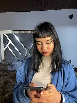 AntonellaCooper Pink online show from 07/10/26, 08:55