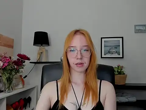 foxSonya online show from 07/13/26, 05:32