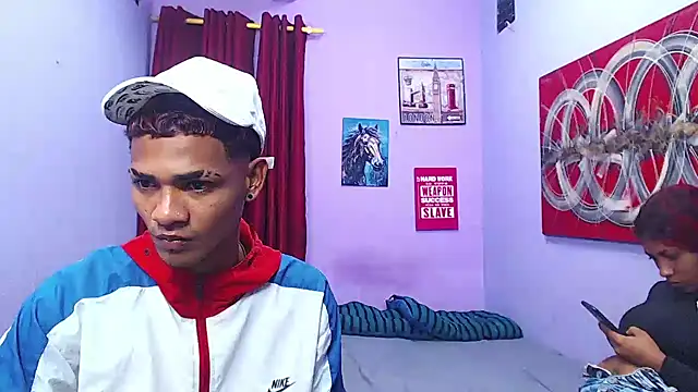 black twinks online show from 07/15/26, 02:50