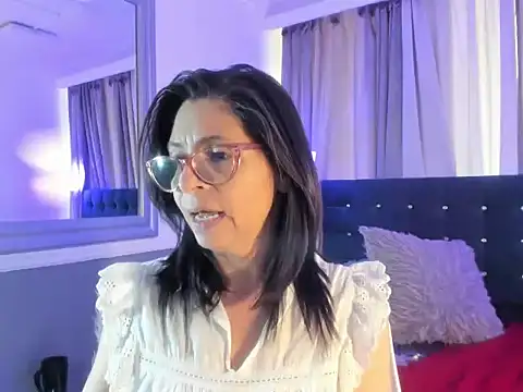 Snapshot of lena_gray chatting on 06/12/26, 03:11 lena gray online show from 06/12/26, 03:11