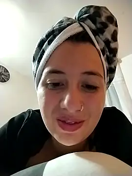 Annie loveer online show from 06/14/26, 02:24