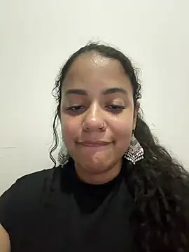 Snapshot of saharariderr chatting on 05/16/26, 02:19 saharariderr online show from 05/16/26, 02:19