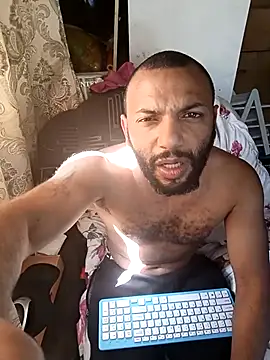 Snapshot of Camodick chatting on 09/14/25, 12:15 Camodick online show from 09/14/25, 12:15