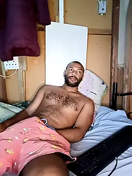 Snapshot of Camodick chatting on 11/10/25, 08:13 Camodick online show from 11/10/25, 08:13