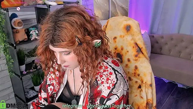 Snapshot of Candyy_yeahh chatting on 05/19/26, 01:56 Candyy yeahh online show from 05/19/26, 01:56