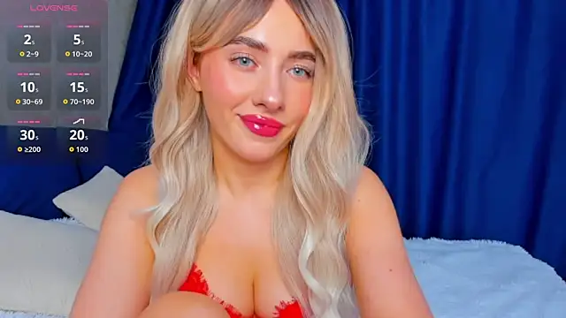 Snapshot of SabrinaKarter chatting on 05/26/26, 02:13 SabrinaKarter online show from 05/26/26, 02:13