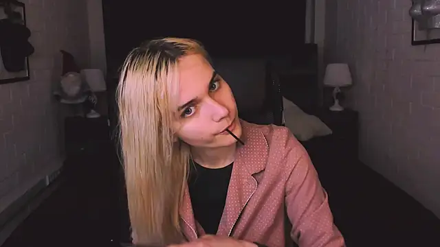 DanaWint online show from 05/27/26, 01:30